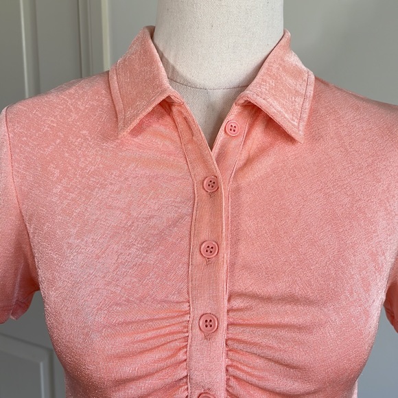 SPORTSGIRL Sz S metallic peach cropped button up short sleeved top - Picture 4 of 12